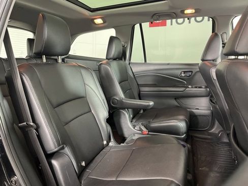 Used 2016 Honda Pilot Elite image 32