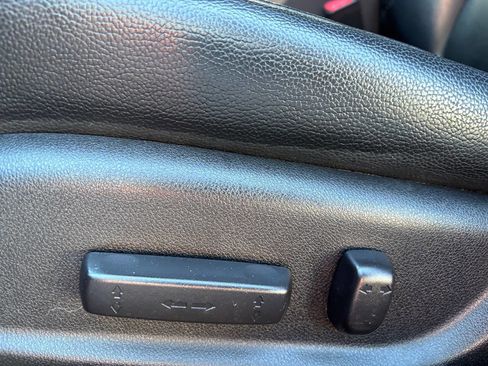 Used 2013 Acura ILX w/ Premium Package image 27