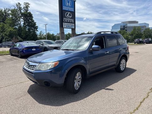Used 2012 Subaru Forester 2.5X Premium AWD/4WD image 17