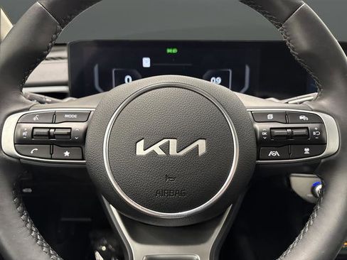 Used 2025 Kia K5 EX image 16