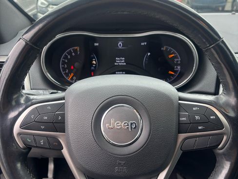 Used 2020 Jeep Grand Cherokee Limited image 7