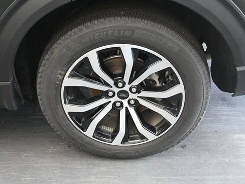 Used 2024 Ford Explorer ST-Line w/ Class IV Trailer Tow Package AWD/4WD image 12