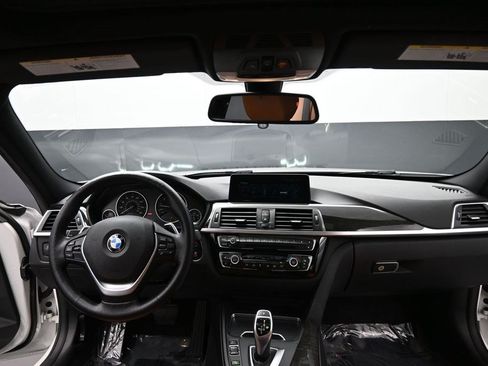 Used 2017 BMW 330i Sedan RWD image 12