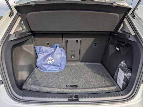 New 2026 Volkswagen Taos SEL AWD/4WD image 29