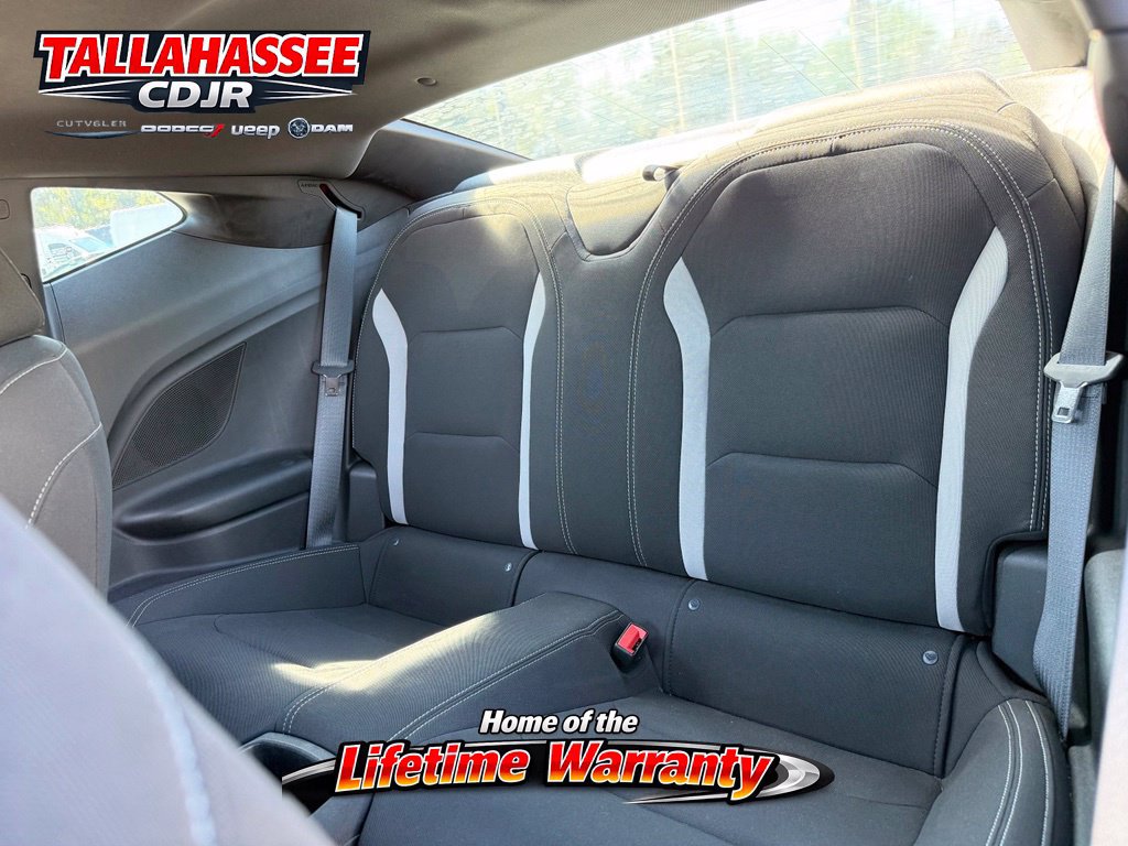 Used 2018 Chevrolet Camaro LT w/ Technology Package RWD image 33
