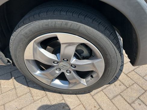 Used 2018 Honda HR-V LX image 11