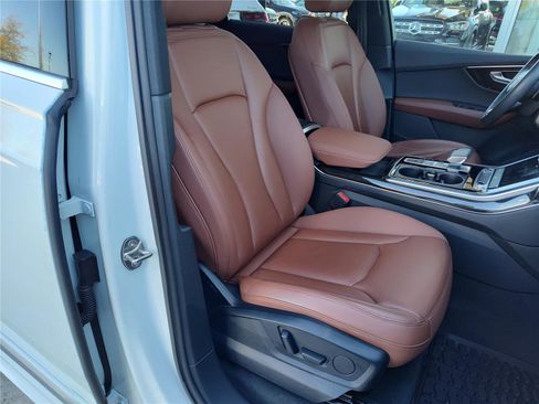 Used 2023 Audi Q7 3.0T Premium image 24