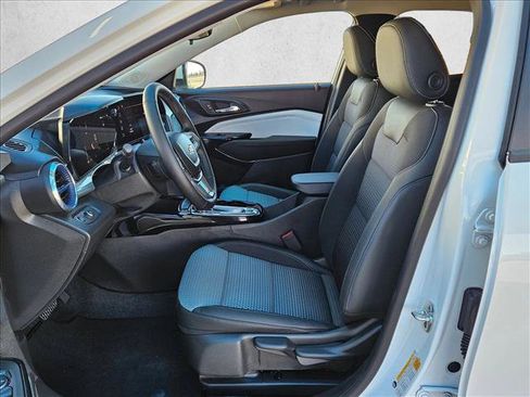 New 2026 Chevrolet Trax LT w/ LT Convenience Package image 14