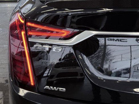 Used 2019 Cadillac CT6 V w/ Driver Assist Package image 15