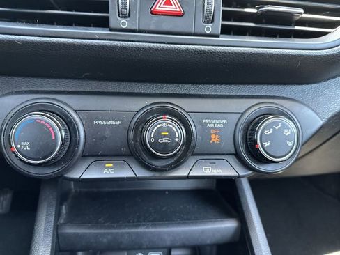 Used 2020 Kia Forte Sedan FWD image 18