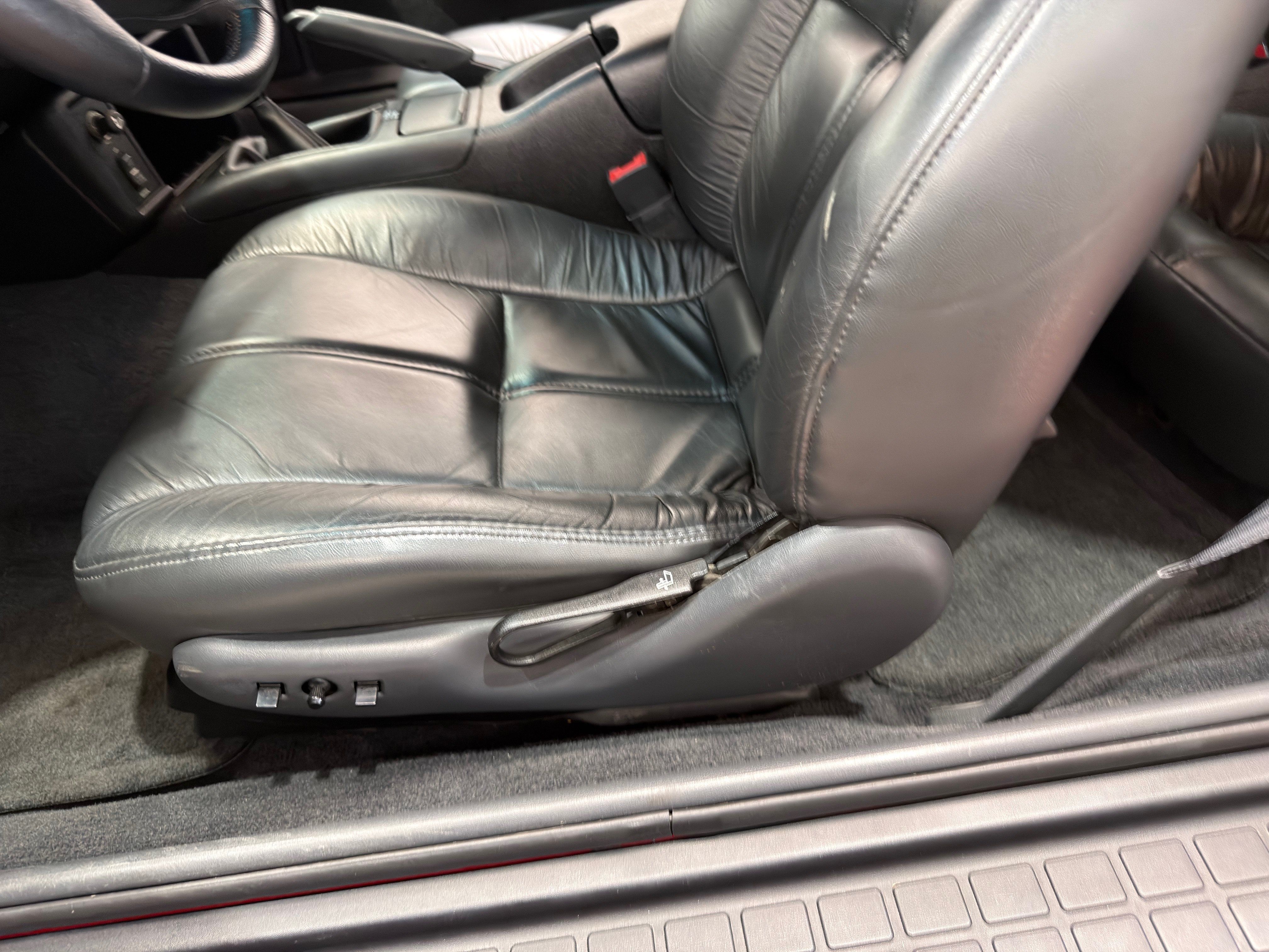 Used 1995 Chevrolet Camaro Z28 RWD image 19