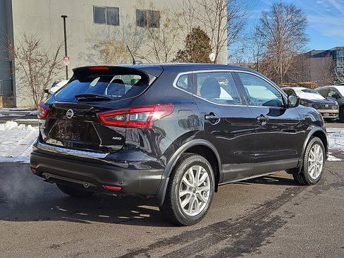 Certified 2022 Nissan Rogue Sport S image 6