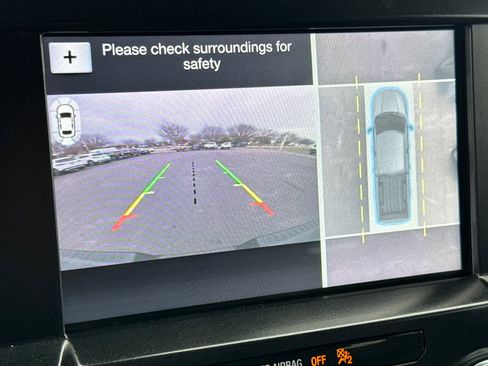 Used 2016 Ford F150 Platinum w/ Equipment Group 701A Luxury image 19