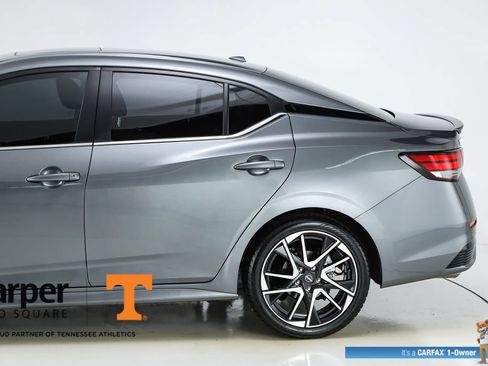 Used 2024 Nissan Sentra SR w/ SR Premium Package FWD image 41
