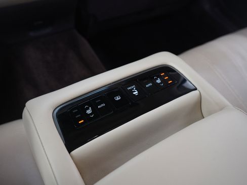 Used 2019 Lexus LS 500 AWD w/ Interior Upgrade Package image 14