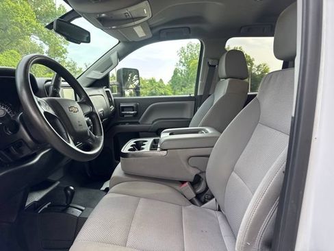Used 2018 Chevrolet Silverado 2500 W/T w/ WT Convenience Package AWD/4WD image 14