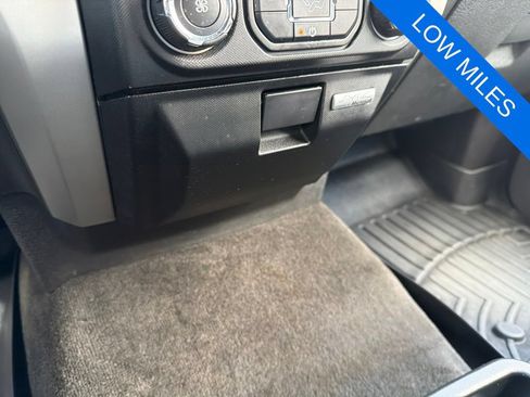 Used 2014 Ford F150 XLT w/ Equipment Group 302A Luxury RWD image 21