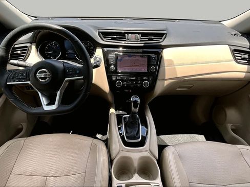 Used 2020 Nissan Rogue SL w/ Premium Package FWD image 16