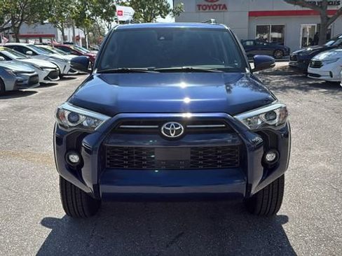 Used 2022 Toyota 4Runner SR5 Premium w/ Moonroof Package image 2