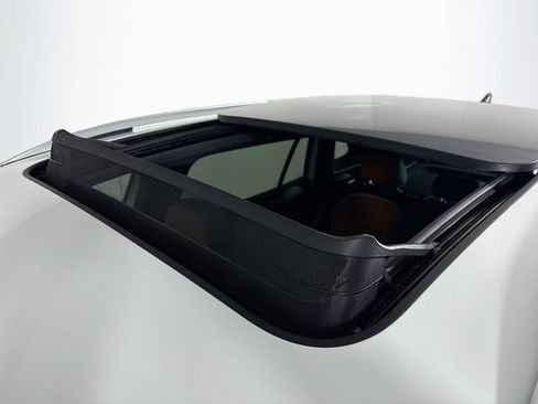 New 2026 Volkswagen Tiguan SEL R-Line image 23