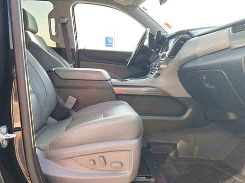 Used 2020 Chevrolet Suburban LT w/ Texas Edition Package RWD image 37