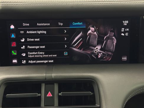 Used 2020 Porsche Taycan 4S w/ Premium Package image 32