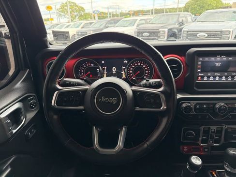 Used 2020 Jeep Wrangler Unlimited Rubicon w/ Dual Top Group AWD/4WD image 23