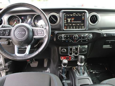 Used 2023 Jeep Wrangler Unlimited Rubicon 4xe w/ Cold Weather Group image 15