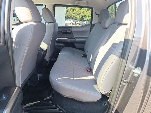 Used 2021 Toyota Tacoma SR5 RWD image 12