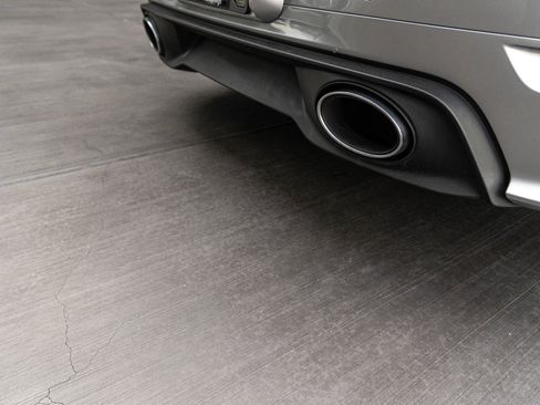 Certified 2025 Porsche 911 Carrera S RWD image 31
