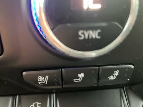 Used 2020 GMC Sierra 1500 SLT w/ SLT Premium Package AWD/4WD image 30