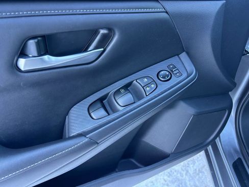 Used 2024 Nissan Sentra SV w/ Trunk Package image 16