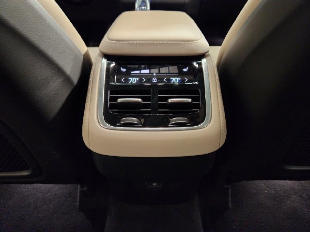 Certified 2026 Volvo XC90 B6 Plus w/ Protection Package Premier AWD/4WD image 31