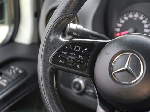 Used 2020 Mercedes-Benz Sprinter 2500 image 17