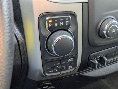 Used 2017 RAM 1500 Classic SLT AWD/4WD image 13