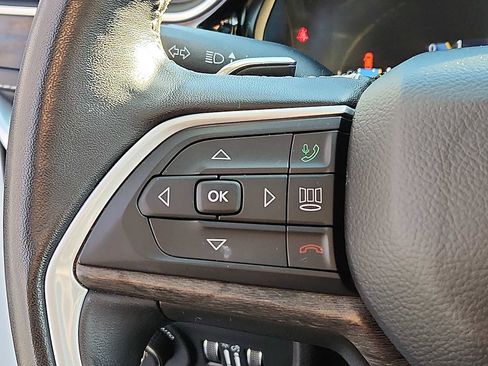 Used 2022 Jeep Grand Cherokee L Limited w/ Luxury Tech Group II image 21