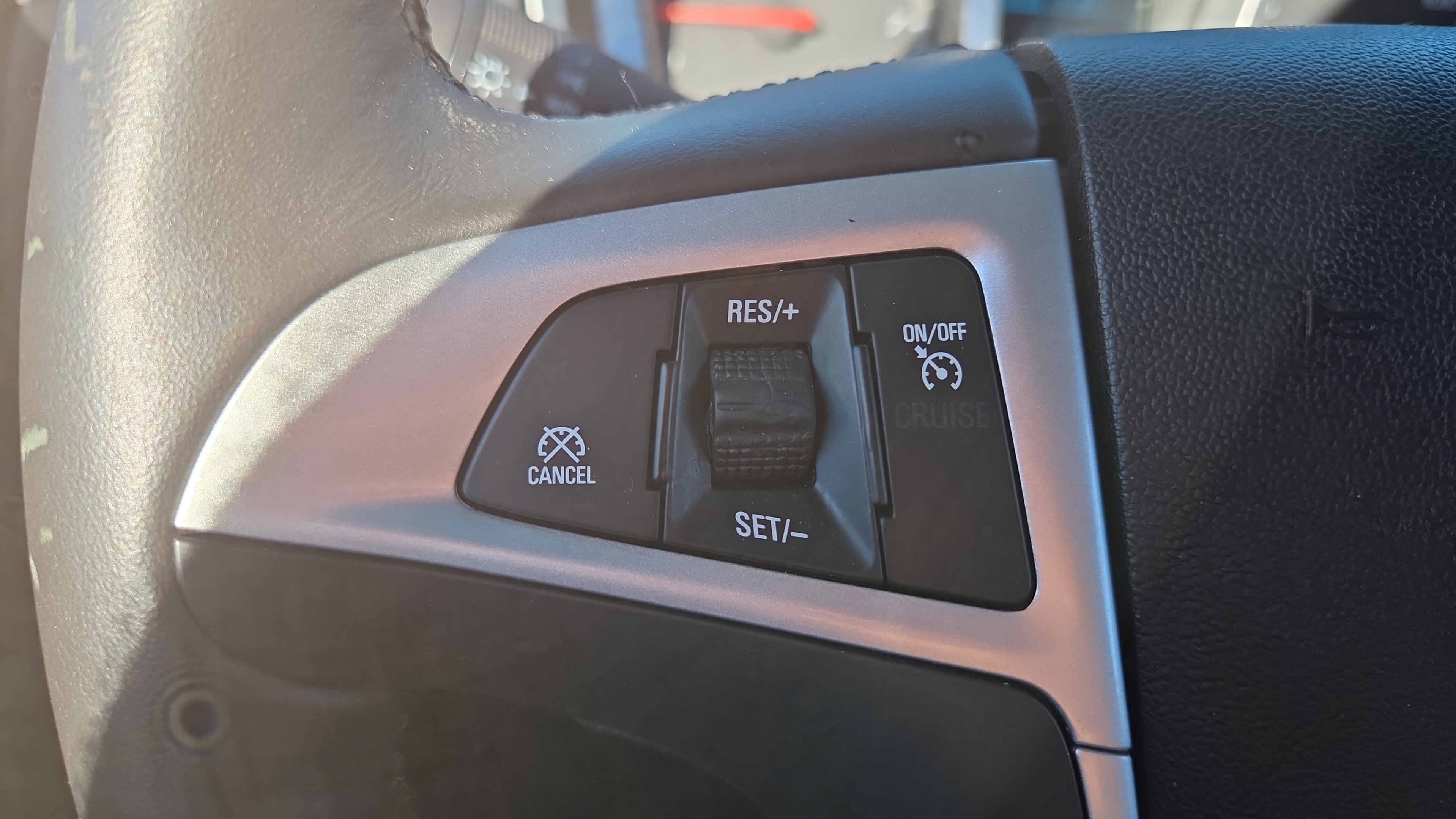 Used 2014 Chevrolet Equinox LT w/ Driver Convenience Package FWD image 22