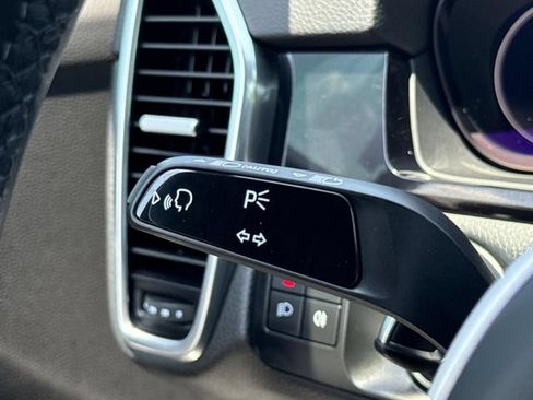 Used 2022 Porsche Cayenne Platinum Edition AWD/4WD image 41