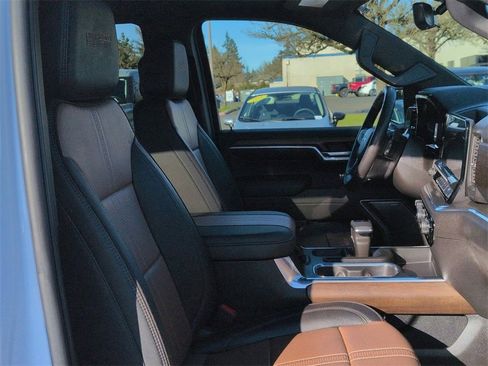 Used 2024 Chevrolet Silverado 1500 High Country w/ High Country Premium Package image 32