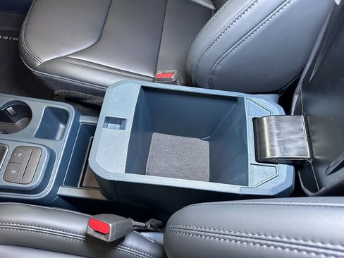 New 2025 Ford Maverick Lariat w/ Black Appearance Package image 33