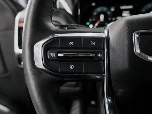 Used 2025 GMC Yukon XL Denali image 21