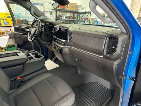 Used 2022 Chevrolet Silverado 1500 LT image 29