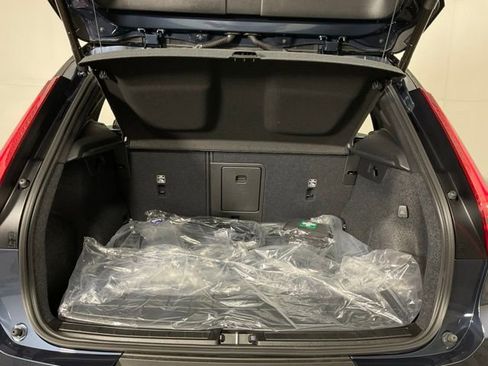 New 2026 Volvo XC40 B5 Ultra w/ Protection Package Premier image 35