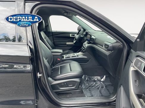Used 2021 Ford Explorer XLT w/ Equipment Group 202A AWD/4WD image 19