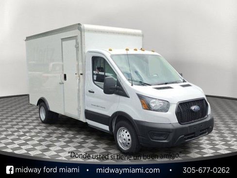 Used 2022 Ford Transit 350 DRW RWD image 1