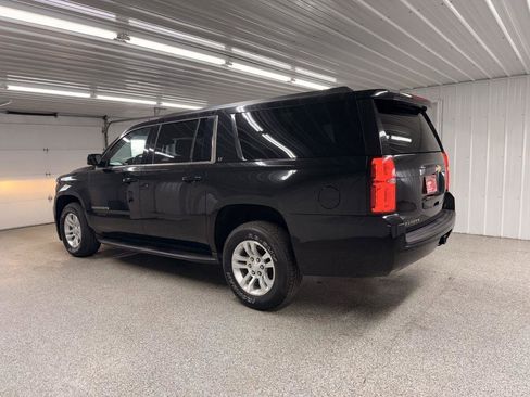 Used 2020 Chevrolet Suburban LT AWD/4WD image 4