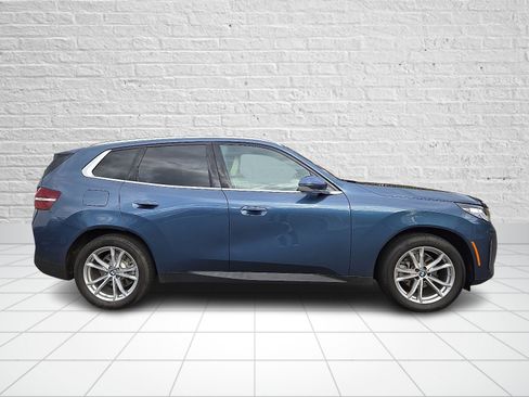 Certified 2025 BMW X3 xDrive30i w/ Convenience Package image 7