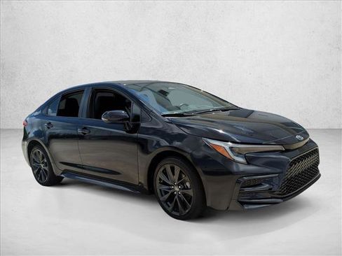 Certified 2024 Toyota Corolla SE image 3