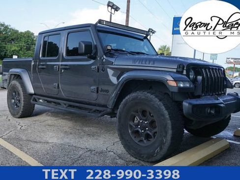 Used 2023 Jeep Gladiator Sport AWD/4WD image 1