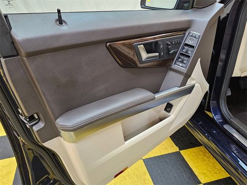 Used 2014 Mercedes-Benz GLK 350 4MATIC image 21